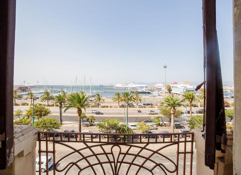 Balcony Photo