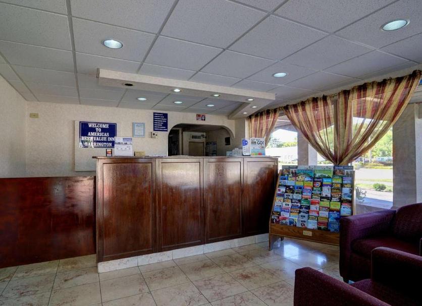 Front desk Photo
