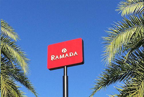 Ramada Jacksonville/Baymeadows - Jacksonville - Outdoors view