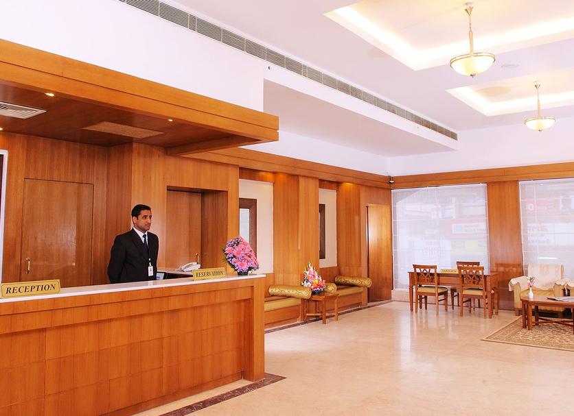 Front desk Photo