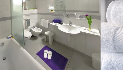 I Castelli - Alba - Bathroom