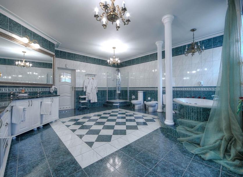 Bathroom Photo