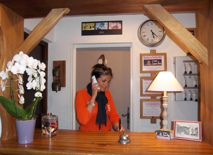 Front desk Photo