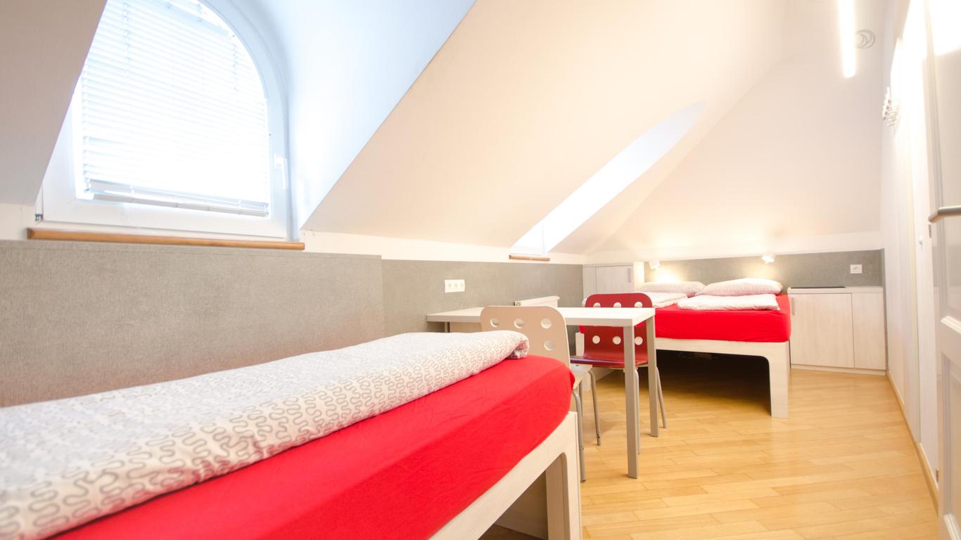 H2O Hostel