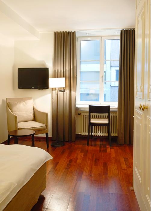 Helmhaus Swiss Quality Hotel - Zurich - Bedroom