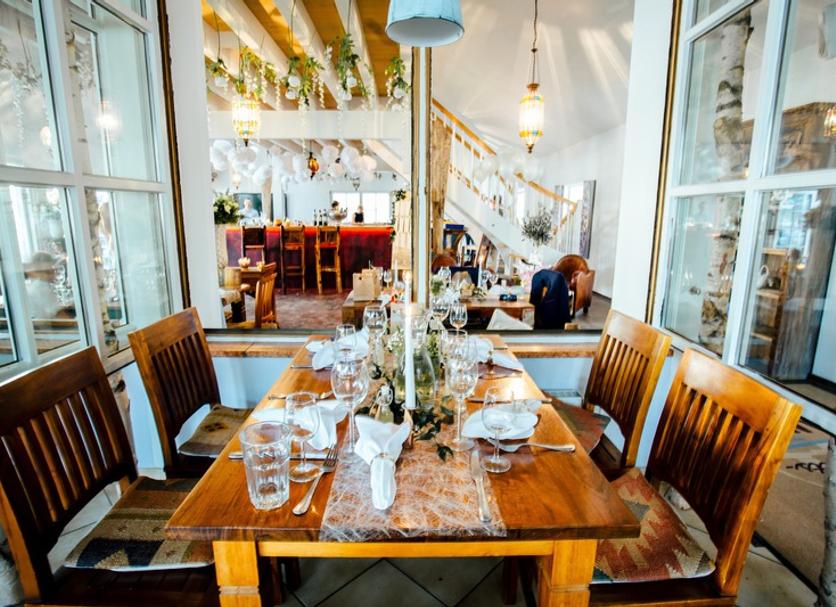 Restaurant Photo