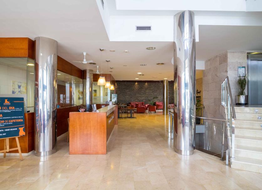 Front desk Photo