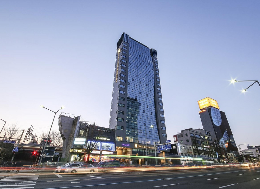 Building Photo