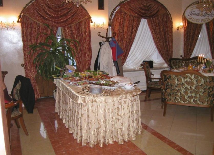 Restaurant Photo