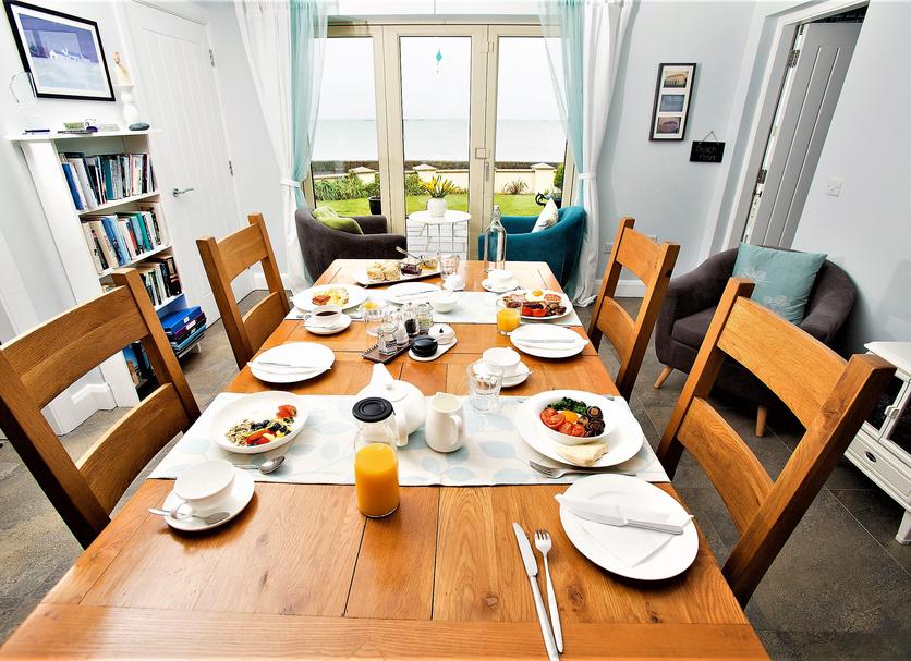 Dining room Photo