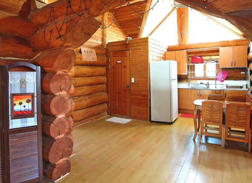 Kitchen Photo