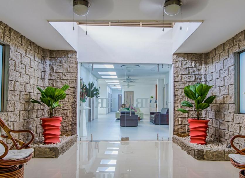 Hotel Entrance Photo