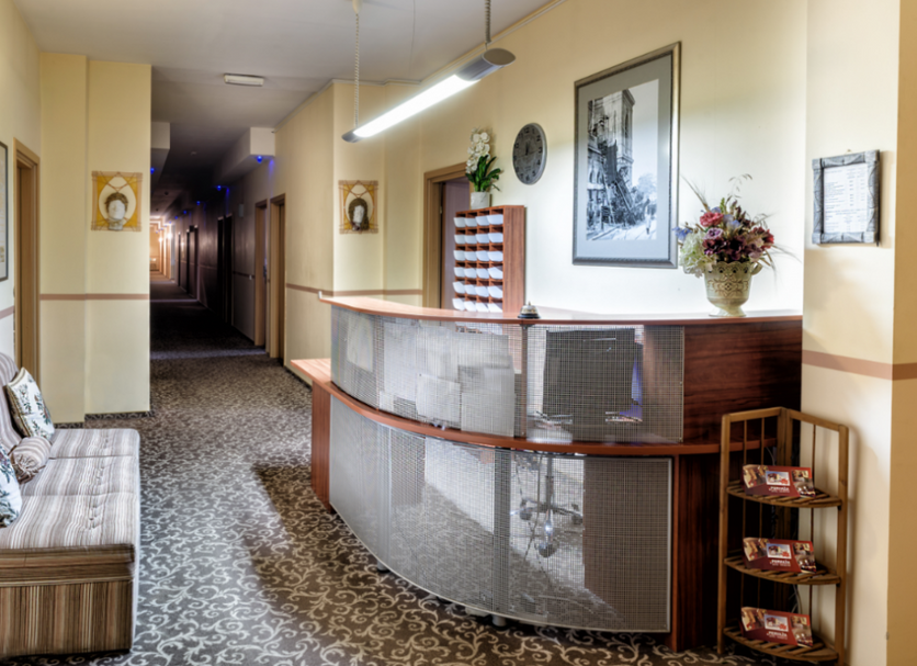 Front desk Photo