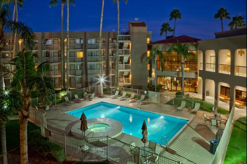 Best Western Plus Scottsdale Thunderbird Suites - Scottsdale - Pool