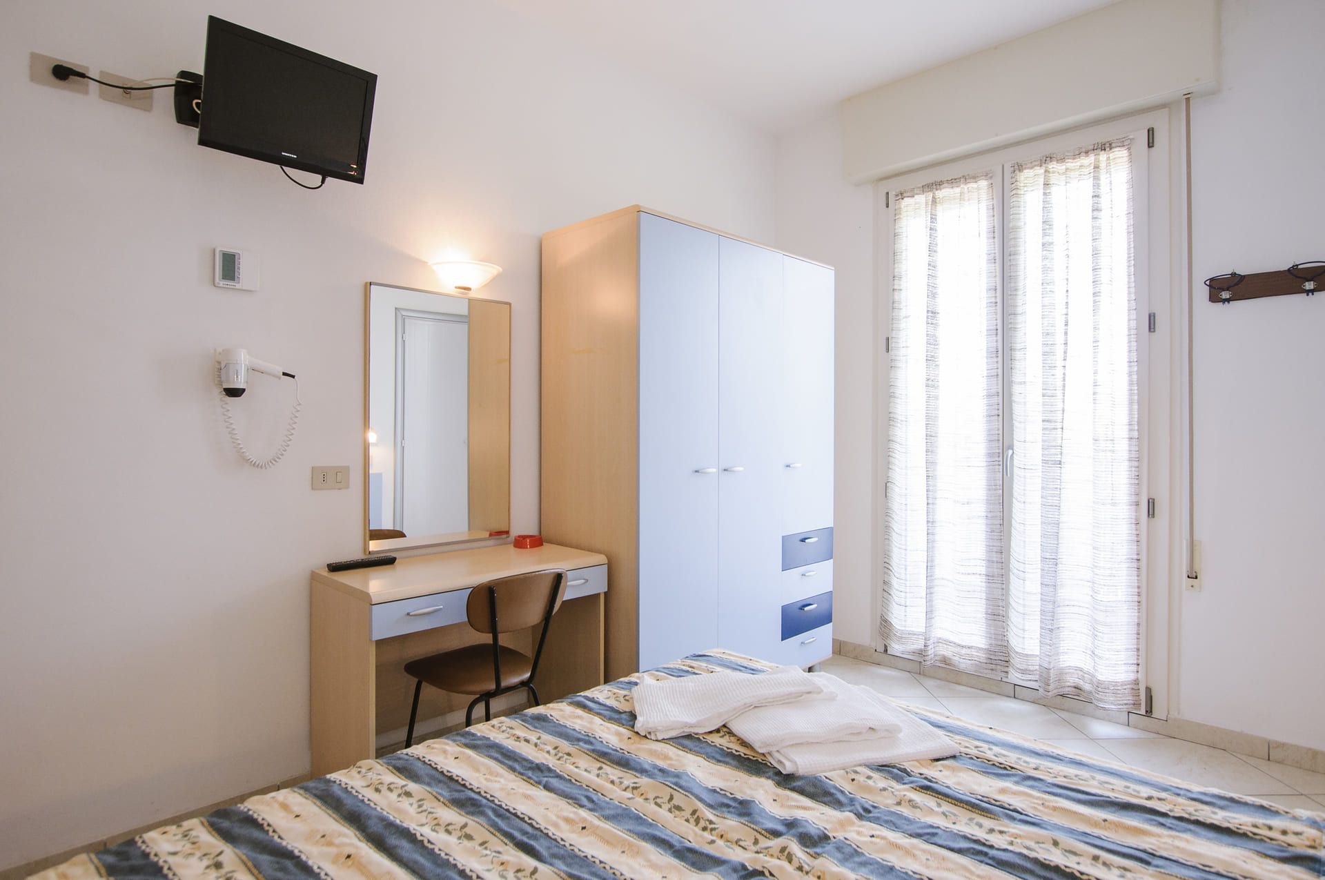 Room amenity