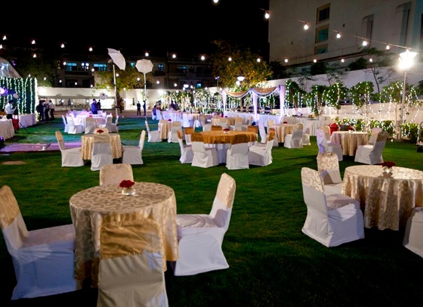 Banquet hall Photo