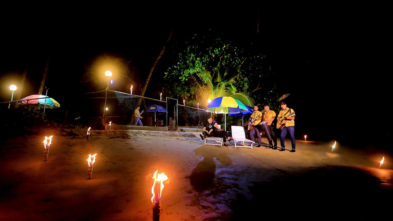 Seven Rich Beach Resort