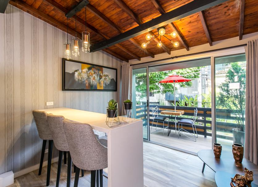 Dining room Photo