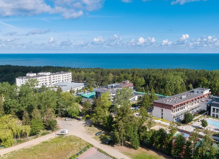 Primavera Jastrzebia Gora in Jastrzębia Góra with sea view, trees, and outdoor pools