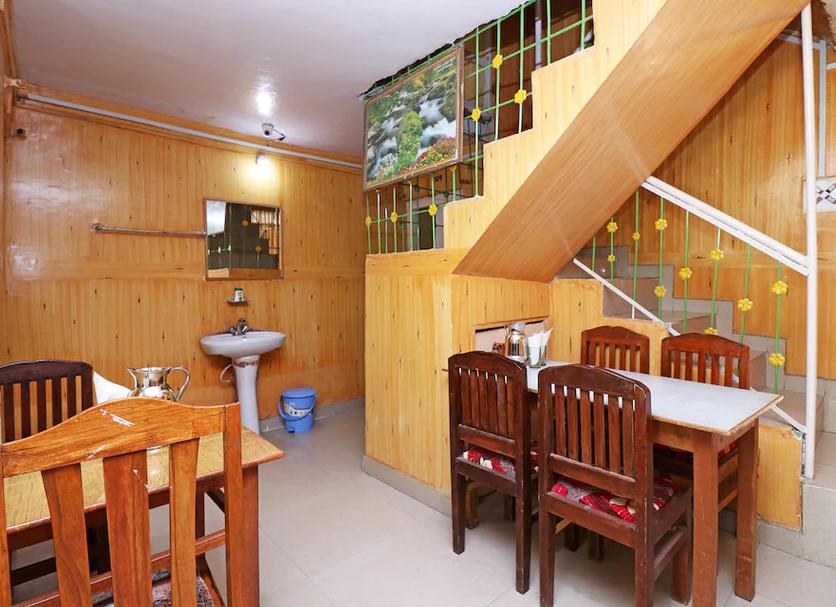 Dining room Photo