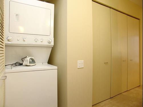 Chicago Property Concierge at 215 West - Chicago