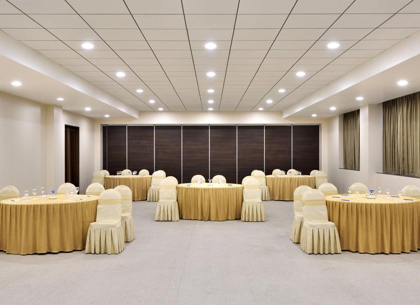 Banquet hall Photo