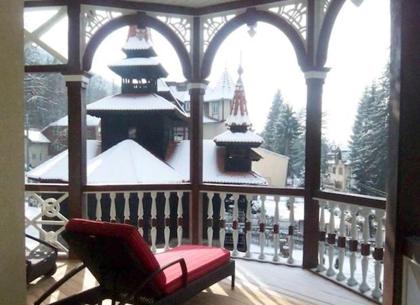 Balcony Photo