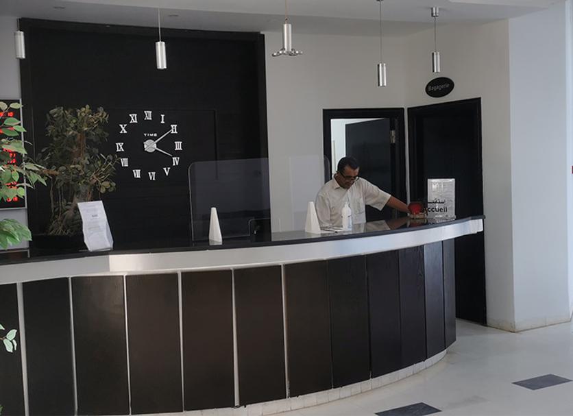 Front desk Photo