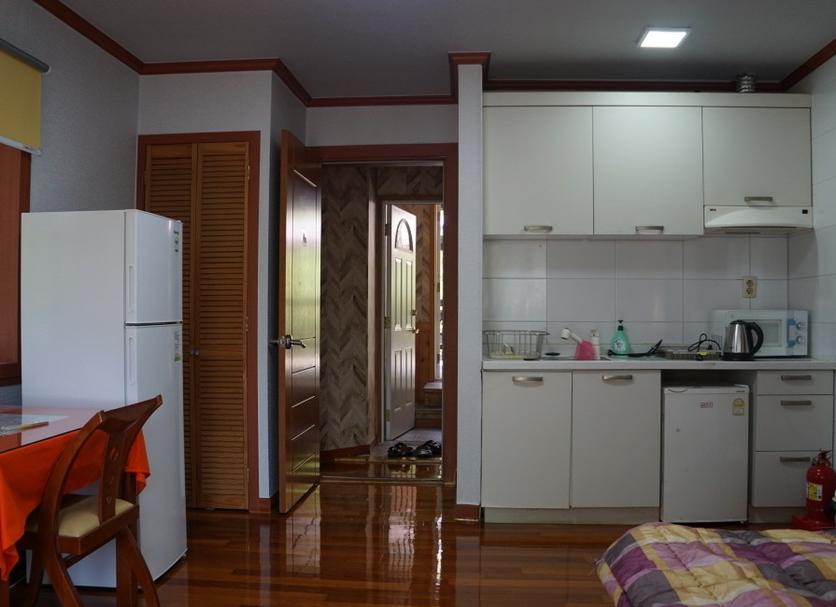 Kitchen Photo