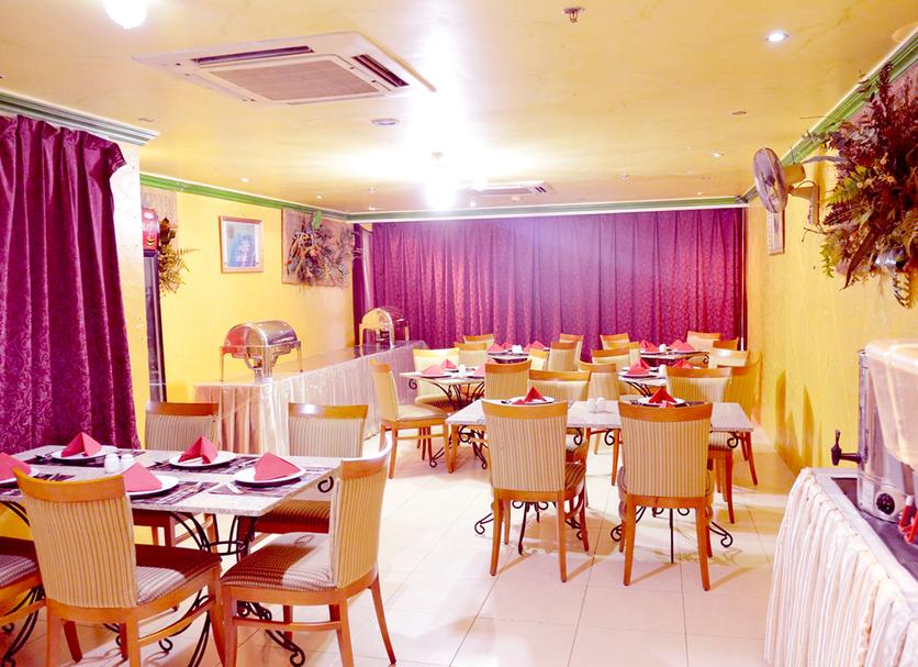 Dining room Photo