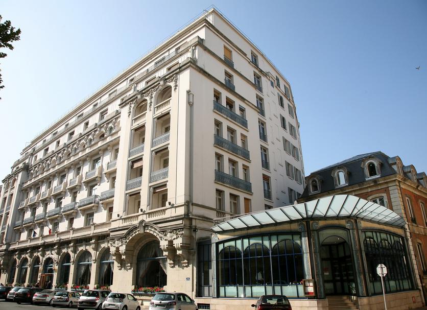 Building Photo
