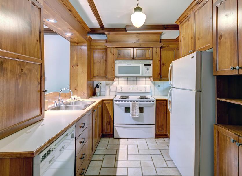 Kitchen Photo