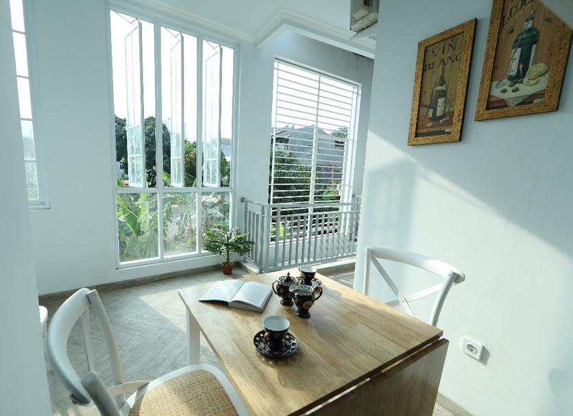 Dining room Photo
