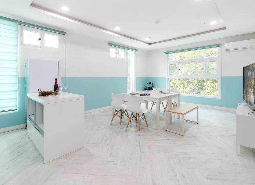 Dining room Photo