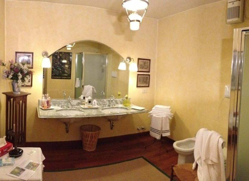 Bathroom Photo
