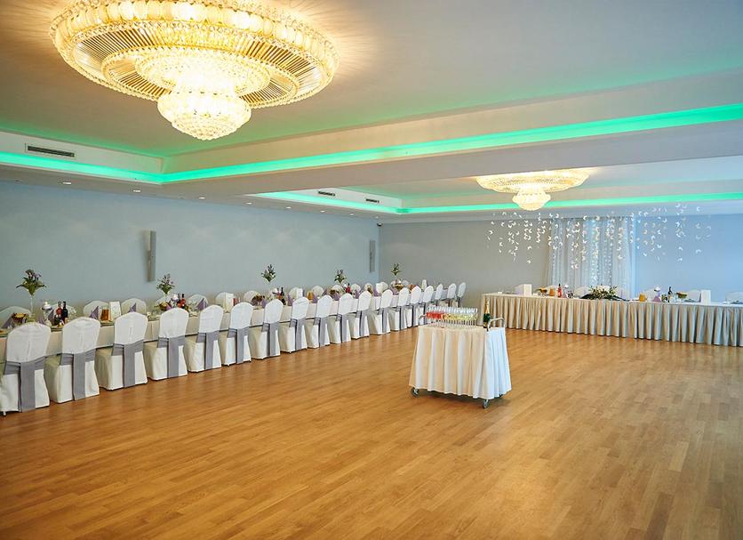 Banquet hall Photo