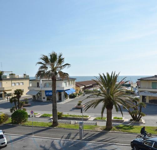 Hotel Apollo - Viareggio - Outdoors view