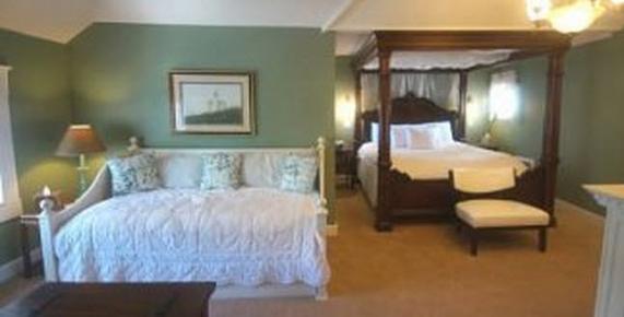 Watergarden Inn at the Bay - Saint Petersburg - Bedroom