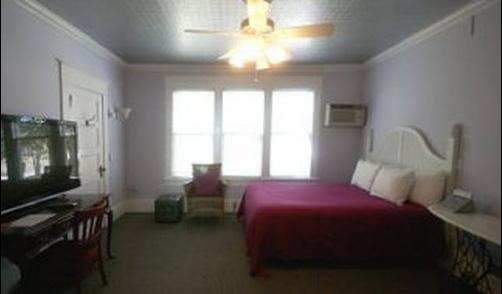 Watergarden Inn at the Bay - Saint Petersburg - Bedroom