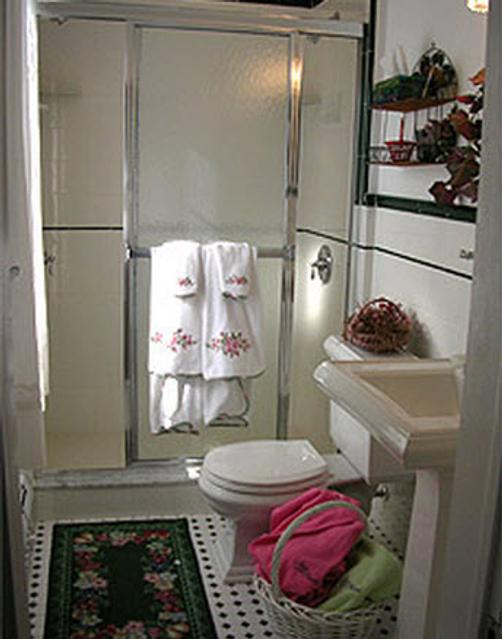 Inn at the Park - Cape May - Bathroom