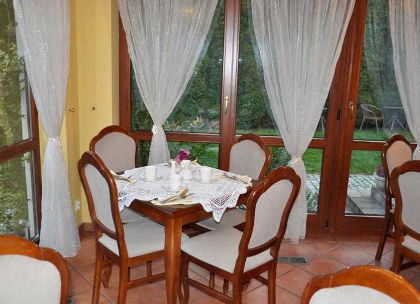 Dining room Photo
