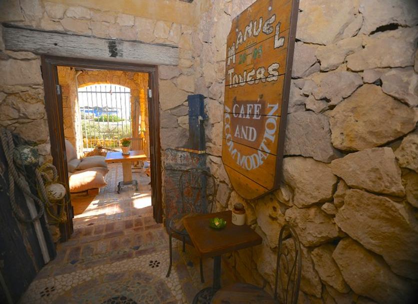 Hotel Entrance Photo