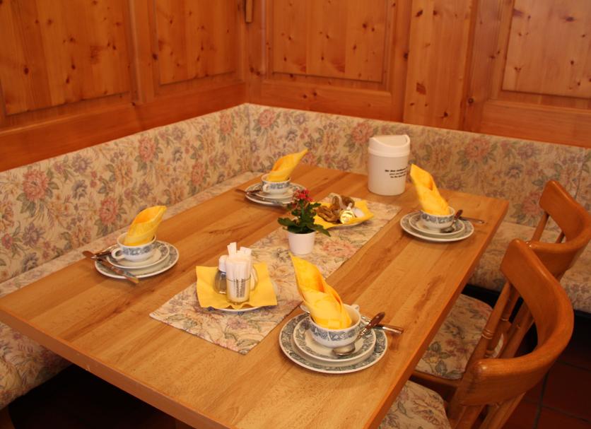 Dining room Photo