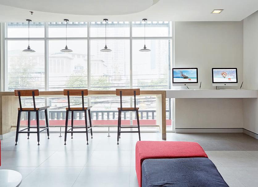 Business center Photo