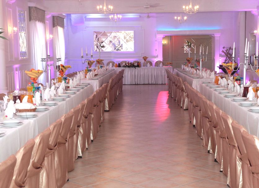 Banquet hall Photo
