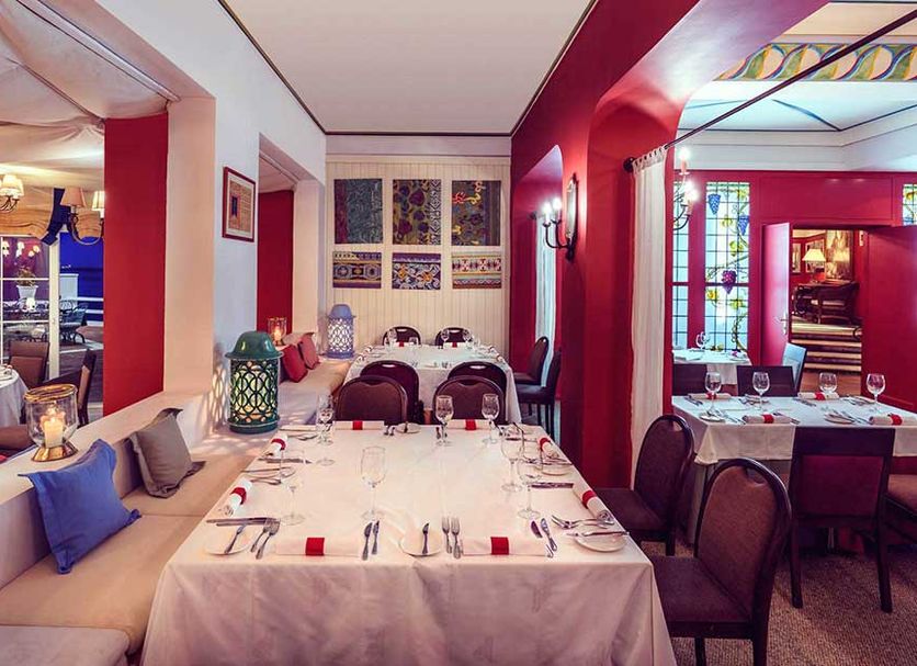 Restaurant Photo
