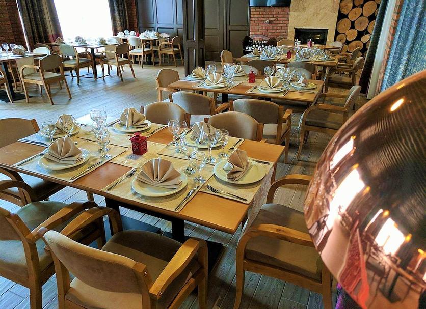 Restaurant Photo