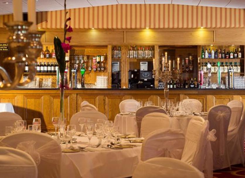 Banquet hall Photo