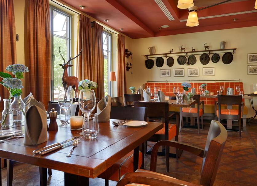 Restaurant Photo