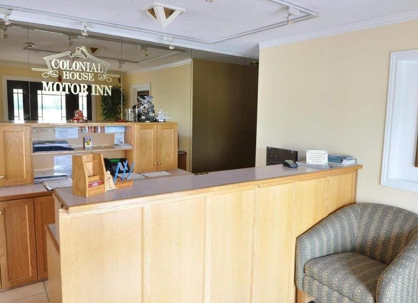 Front desk Photo